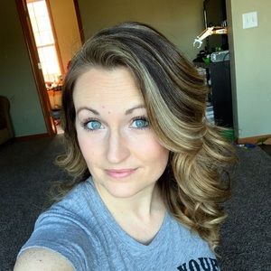 Meet your Posher, Victoria